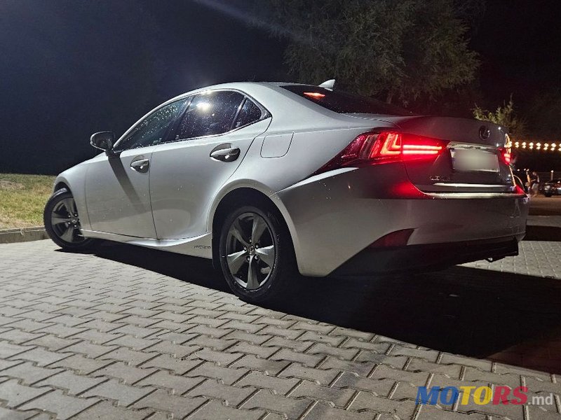 2015' Lexus Is Series photo #6