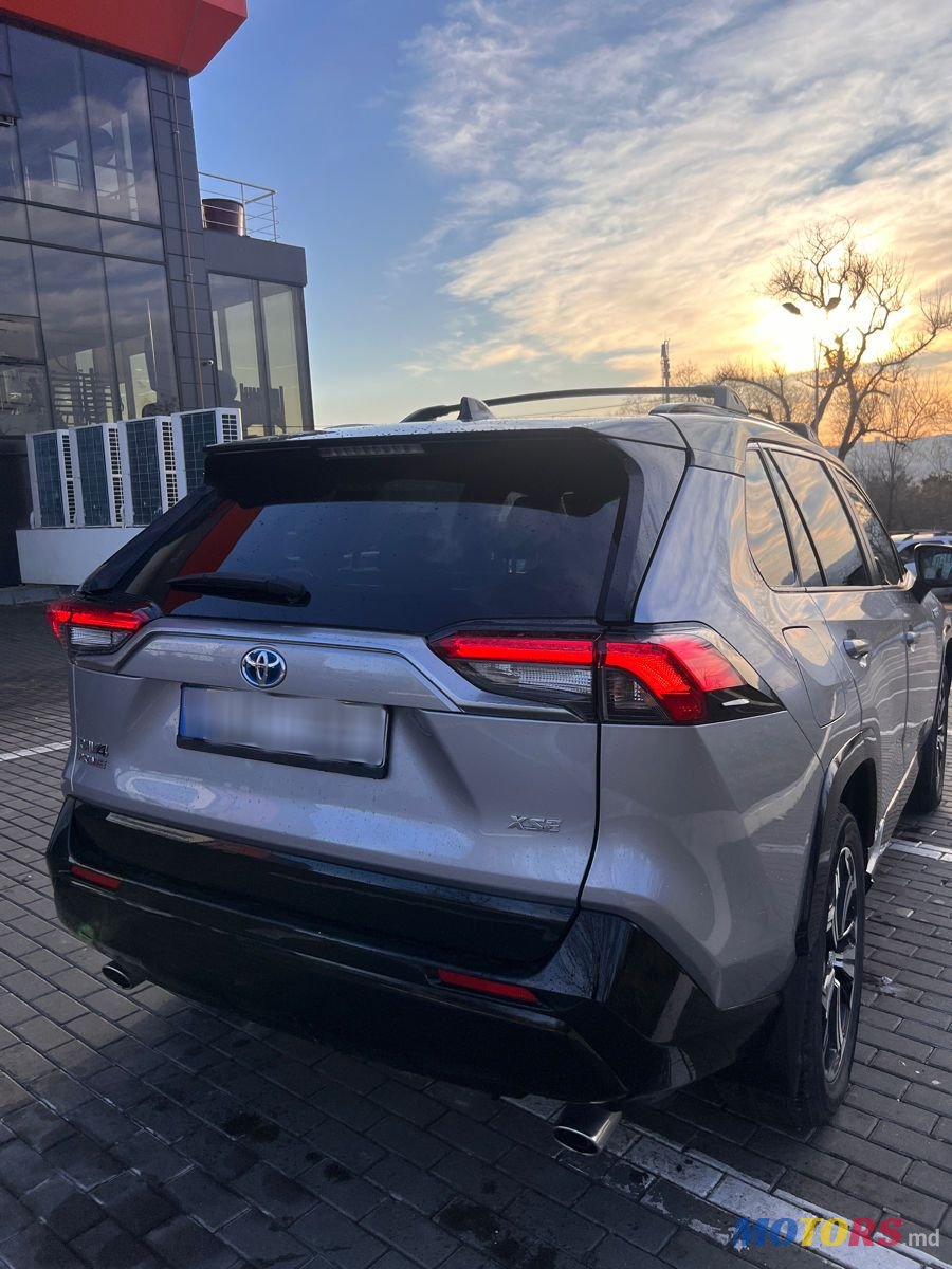 2022' Toyota RAV4 photo #5