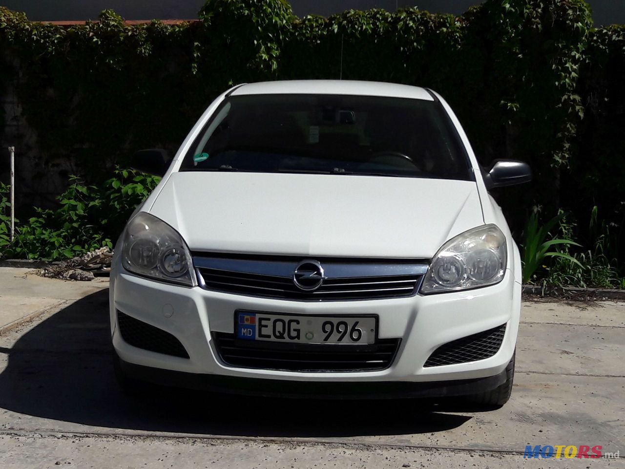 2008' Opel Astra photo #4