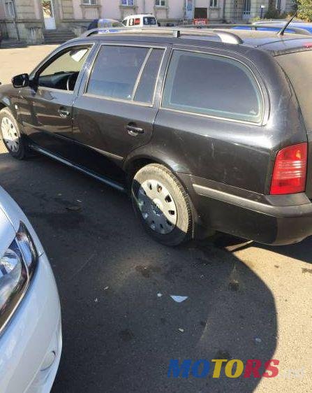 2004' Skoda Octavia photo #1