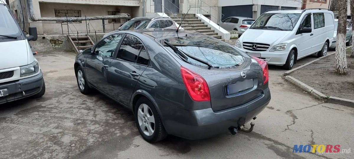2002' Nissan Primera photo #2