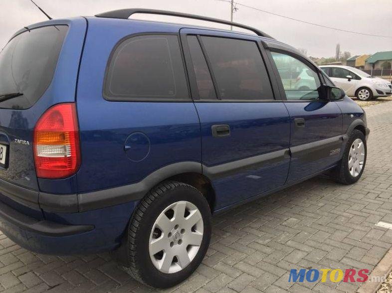 2003' Opel Zafira photo #1
