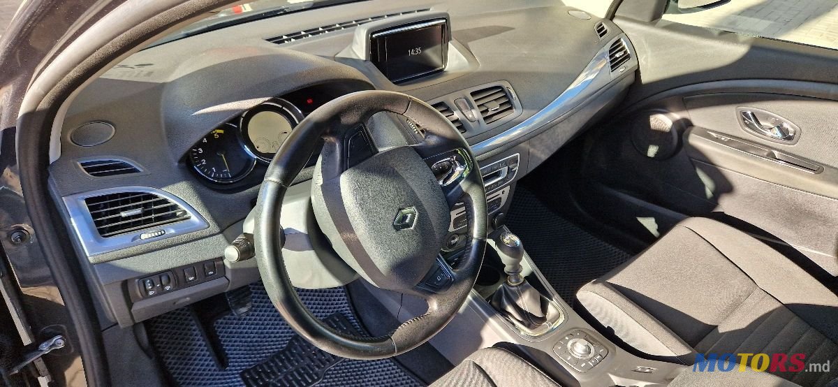 2014' Renault Megane photo #1