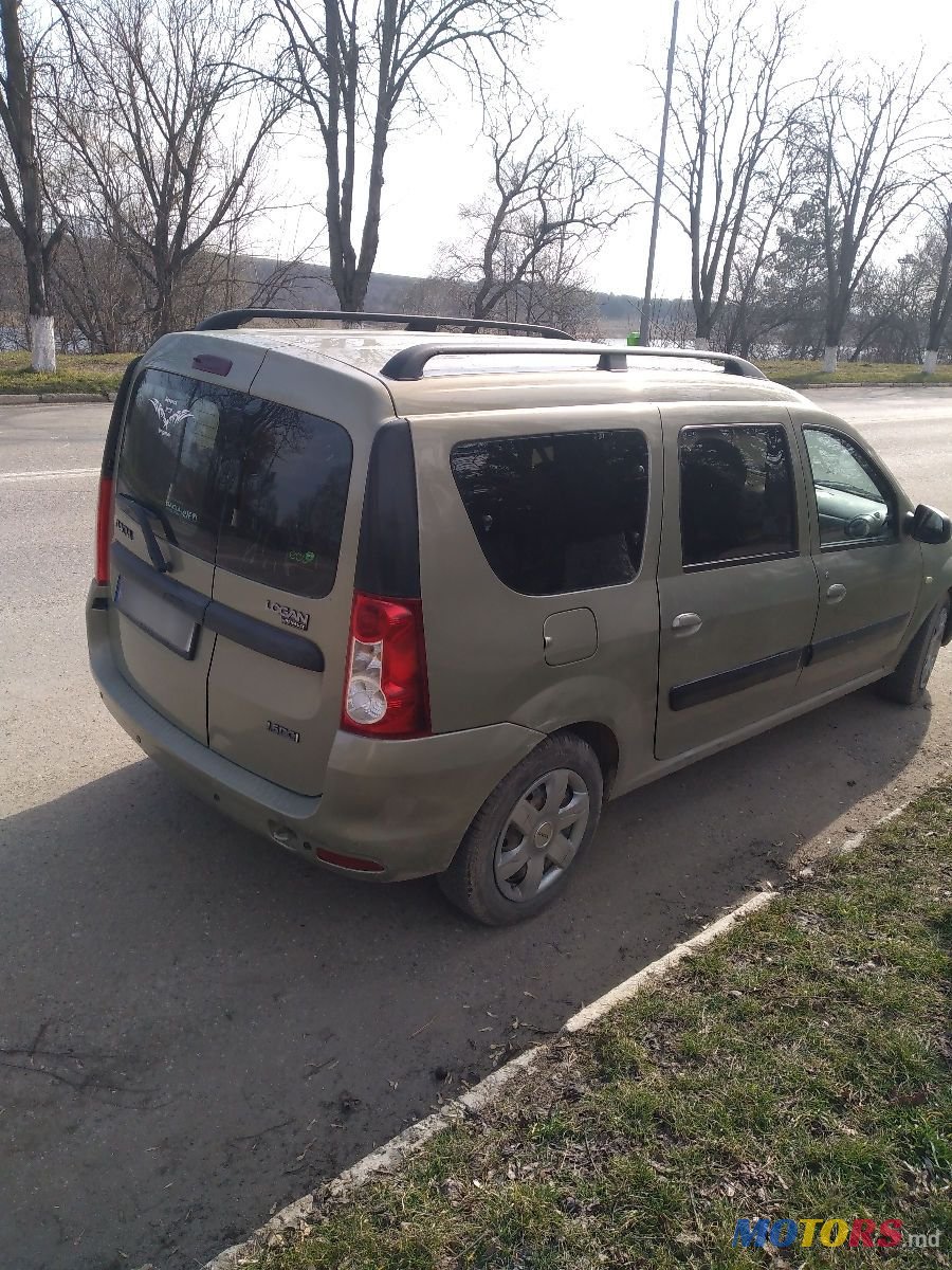 2009' Dacia Logan Mcv photo #3