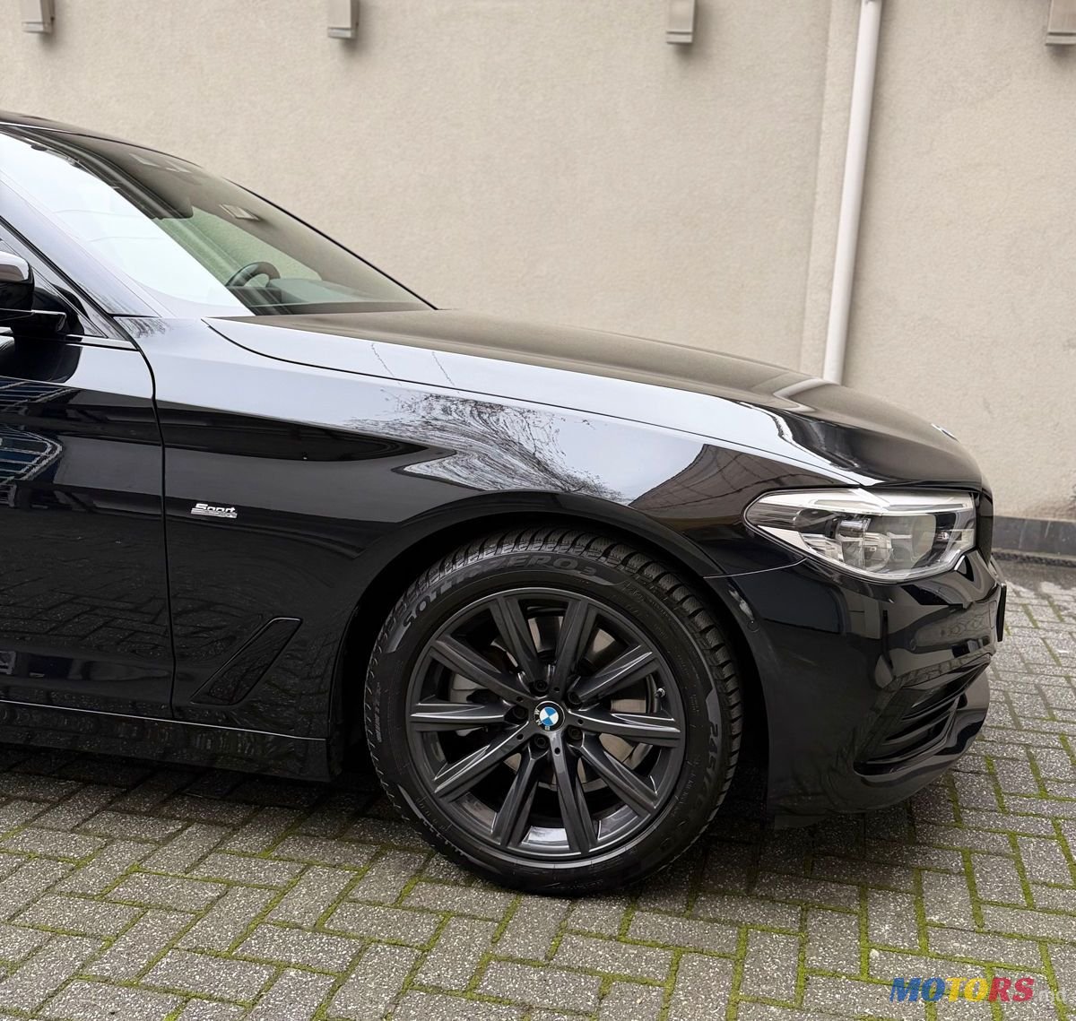 2017' BMW 5 Series photo #4