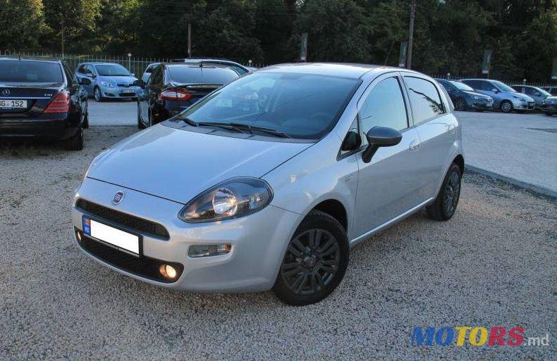 2014' Fiat Grande Punto photo #2