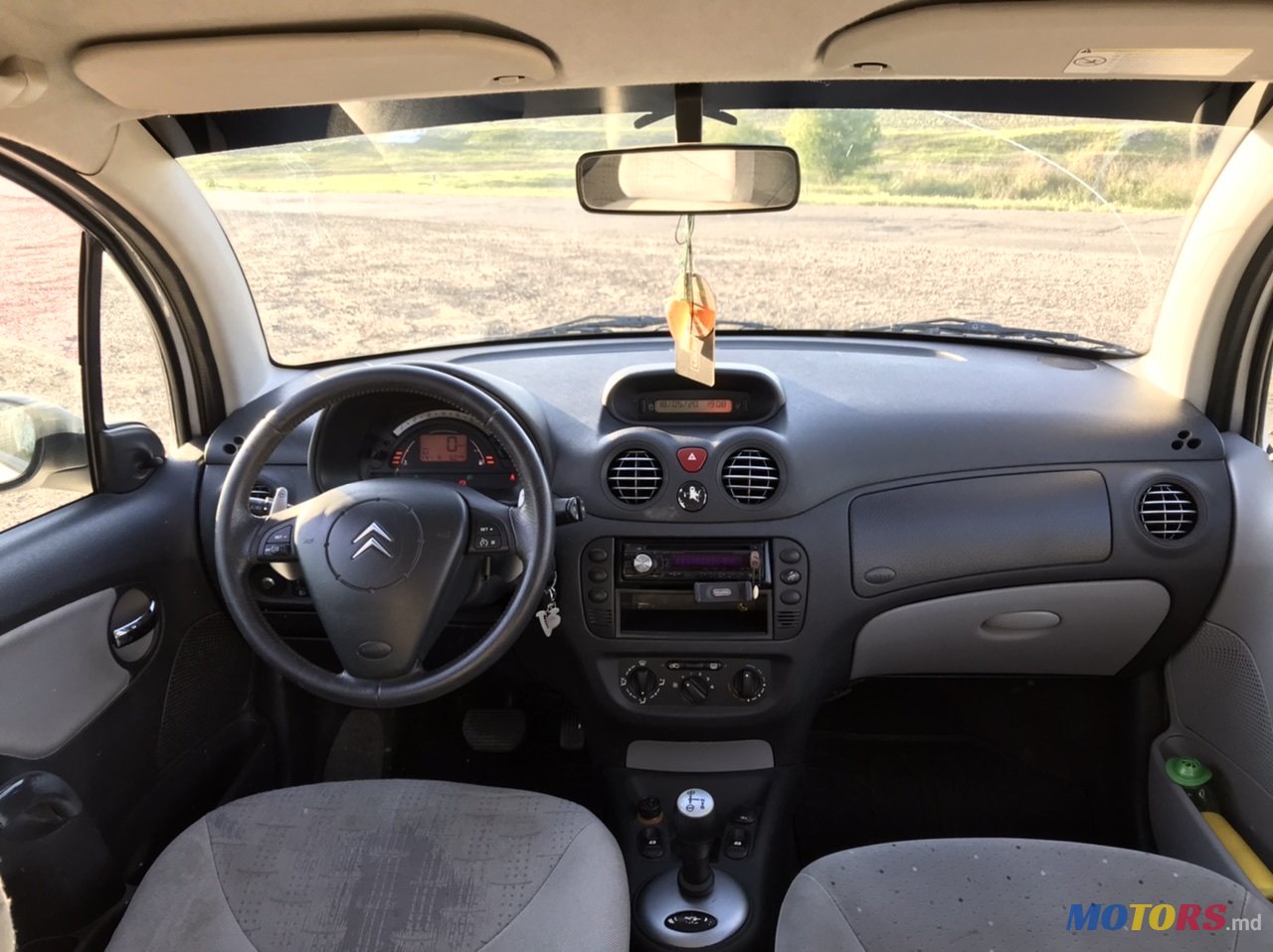 2004' Citroen C3 1.4 HDi SensoDrive photo #4