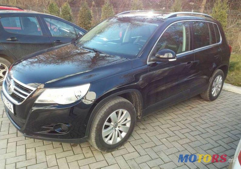 2008' Volkswagen Tiguan photo #1