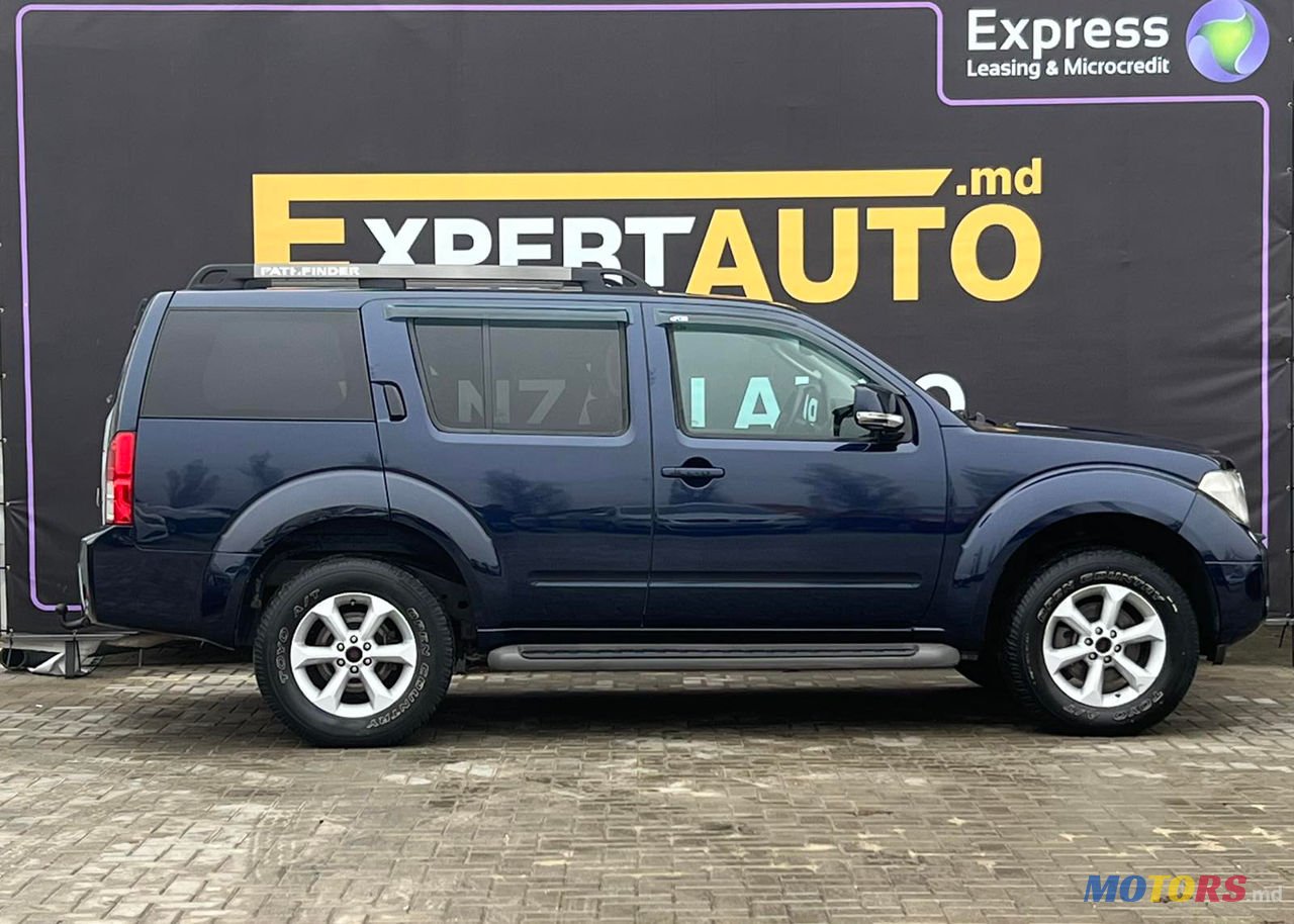 2007' Nissan Pathfinder photo #3