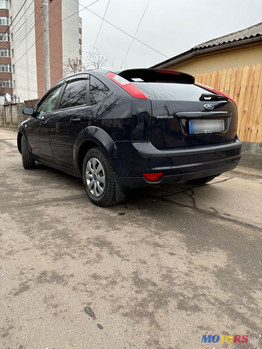 2008' Ford Focus photo #3