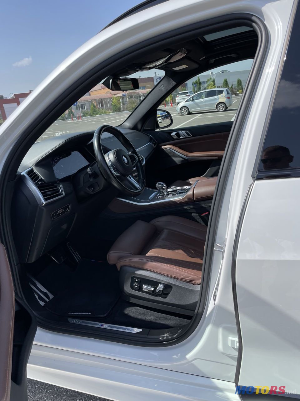 2019' BMW X5 photo #6