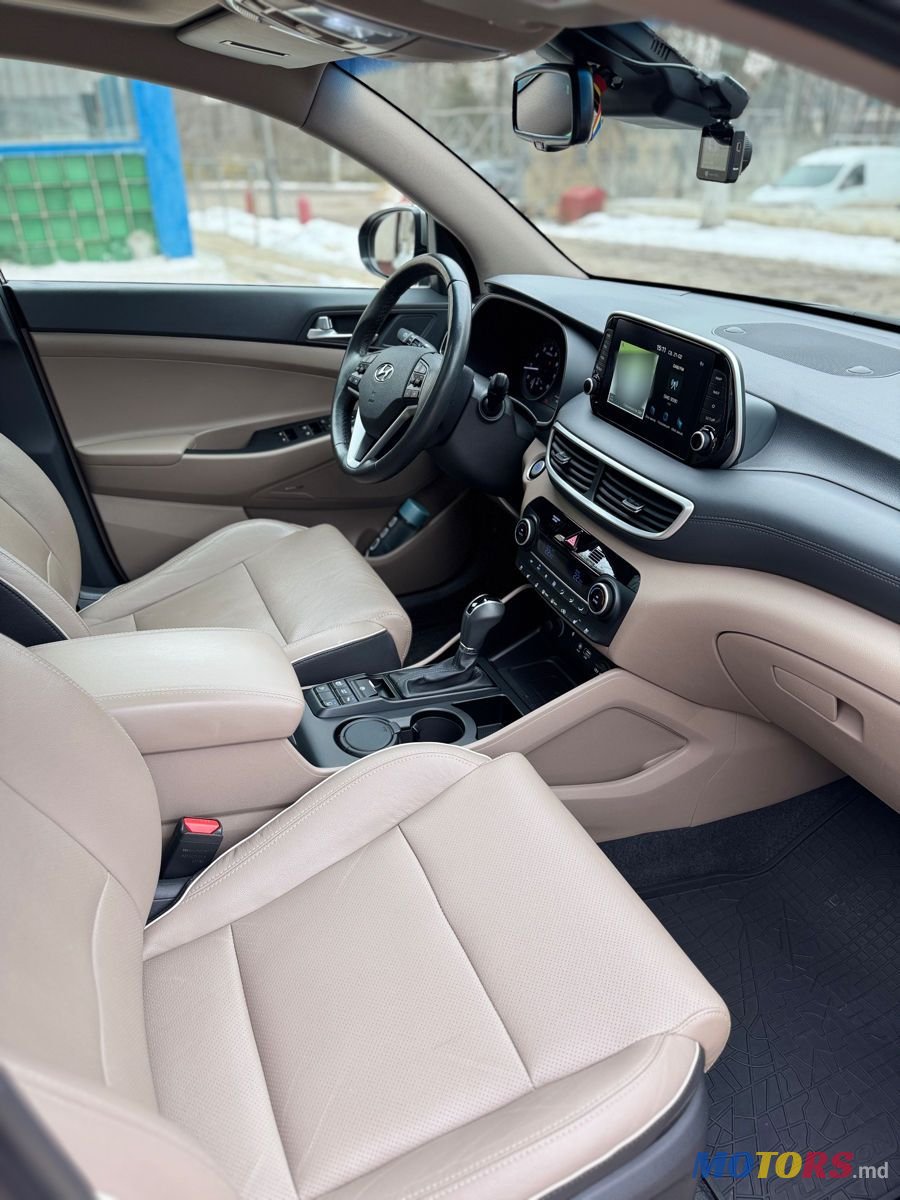 2020' Hyundai Tucson photo #3