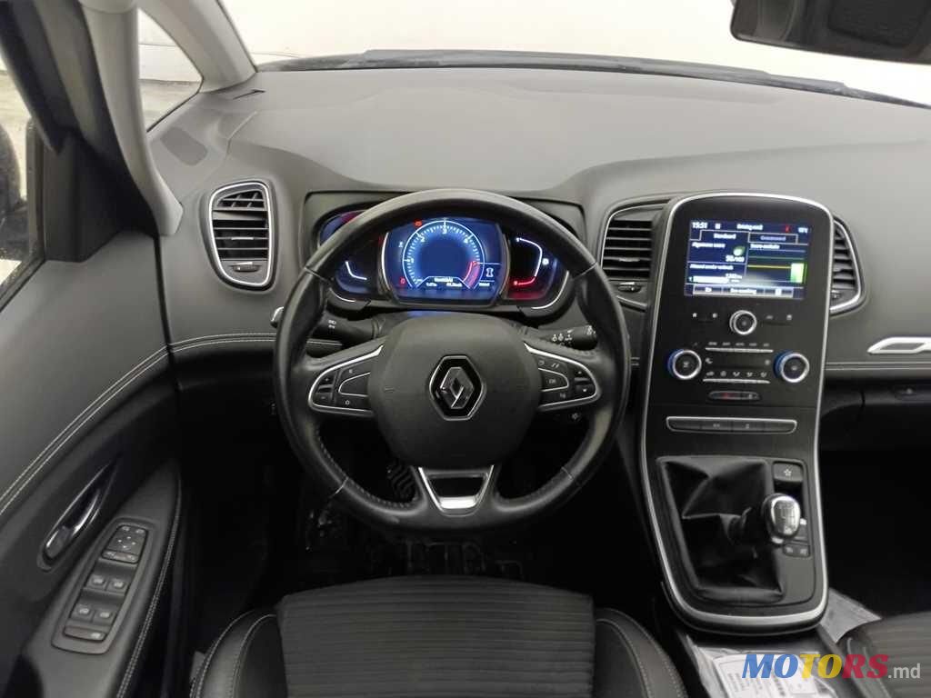 2017' Renault Scenic photo #6