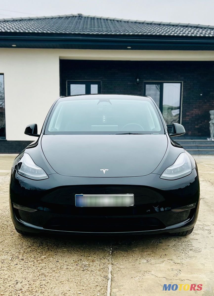 2023' Tesla Model Y photo #2