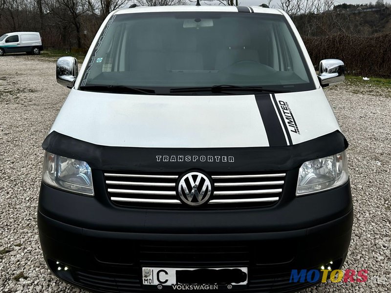 2005' Volkswagen Transporter photo #3