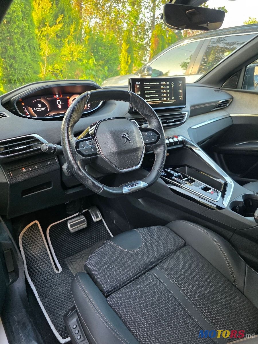 2023' Peugeot 5008 photo #5