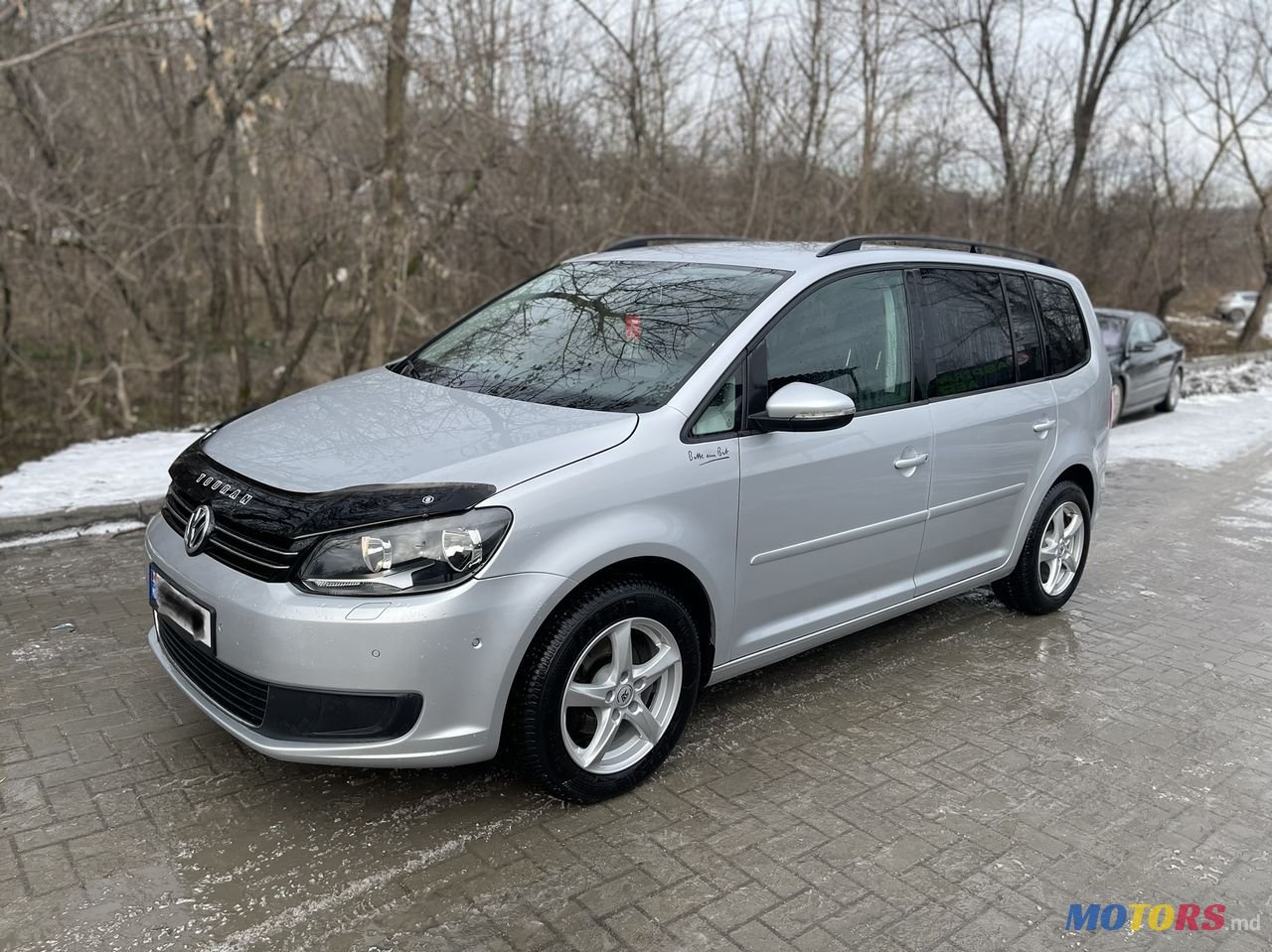 2010' Volkswagen Touran photo #1