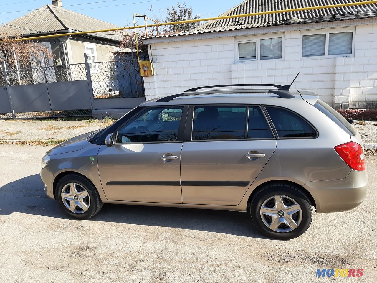 2011' Skoda Fabia photo #4