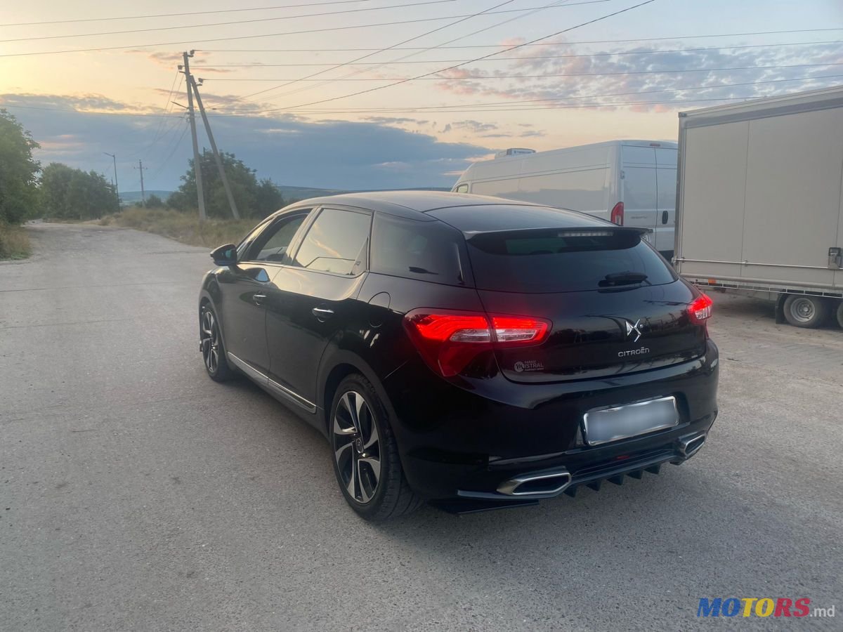 2013' Citroen DS5 photo #3