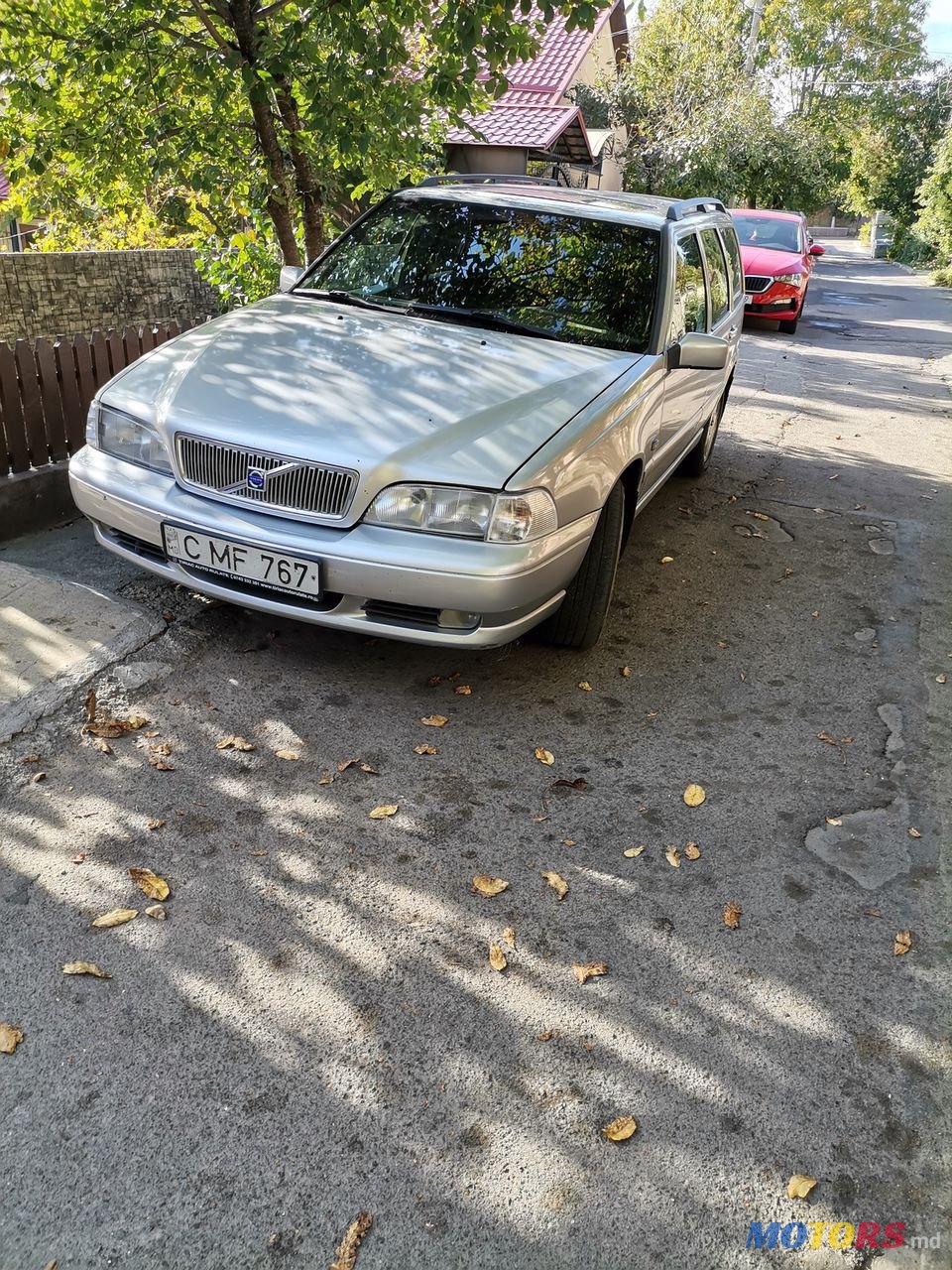 1999' Volvo V70 photo #1