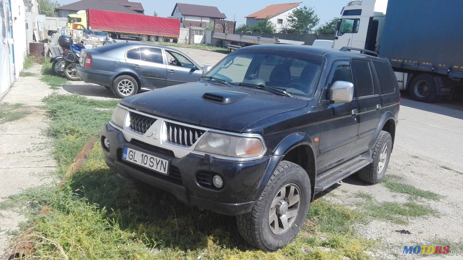 2005' Mitsubishi Pajero Sport photo #4