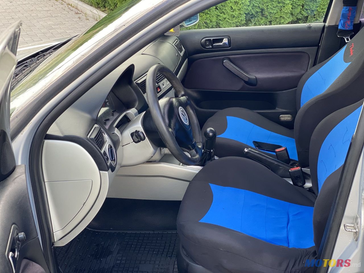 2000' Volkswagen Golf photo #5