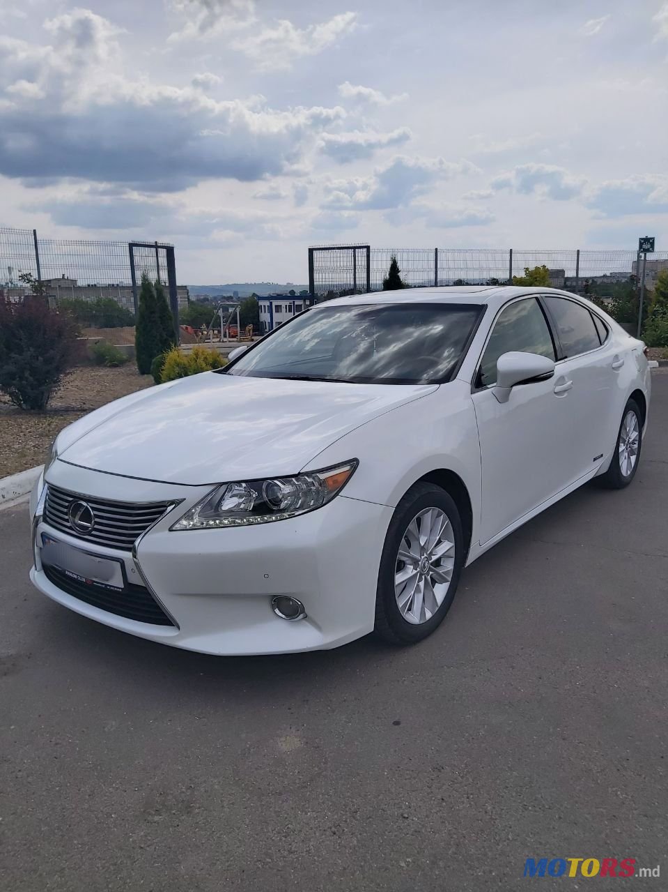 2013' Lexus Es Series photo #2