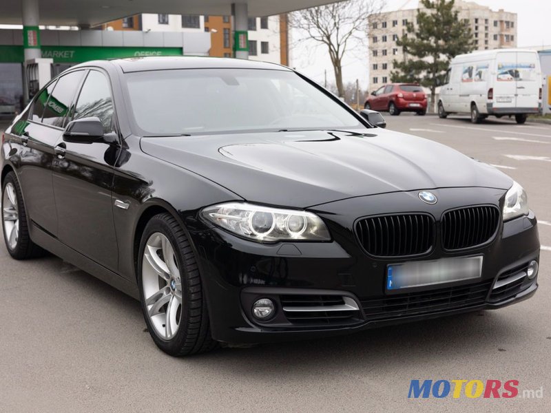 2016' BMW 5 Series photo #2