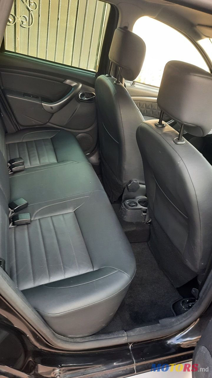 2015' Dacia Duster photo #6
