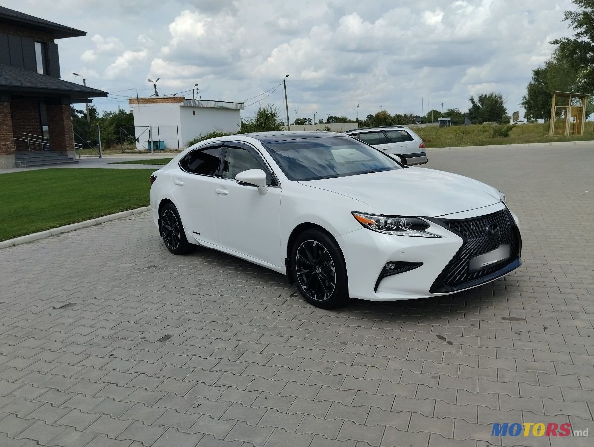 2017' Lexus Es Series photo #2