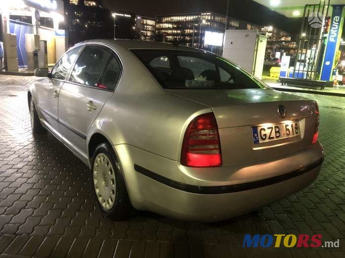 2004' Skoda Superb photo #3