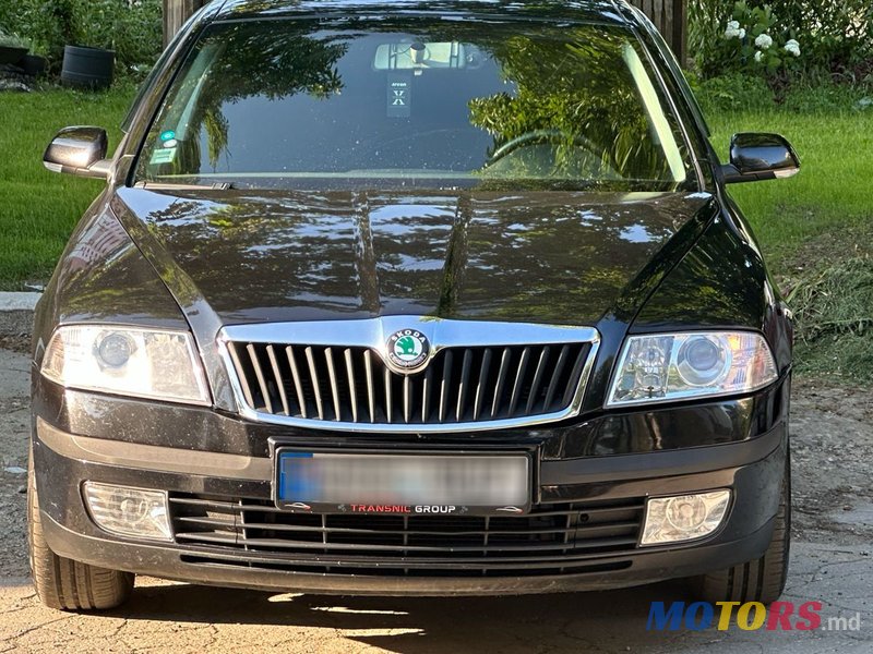 2007' Skoda Octavia photo #2