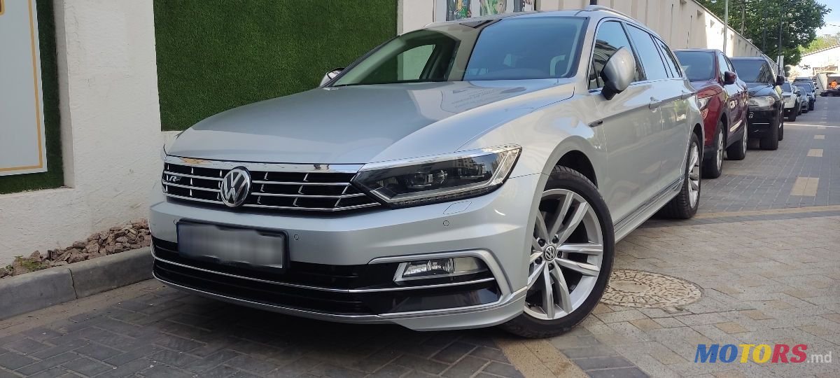2018' Volkswagen Passat photo #1