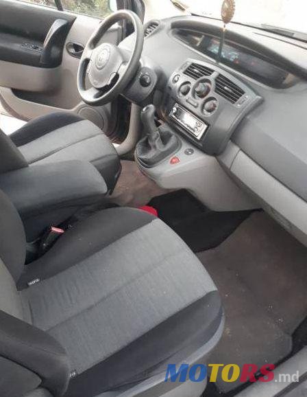 2004' Renault Scenic photo #2