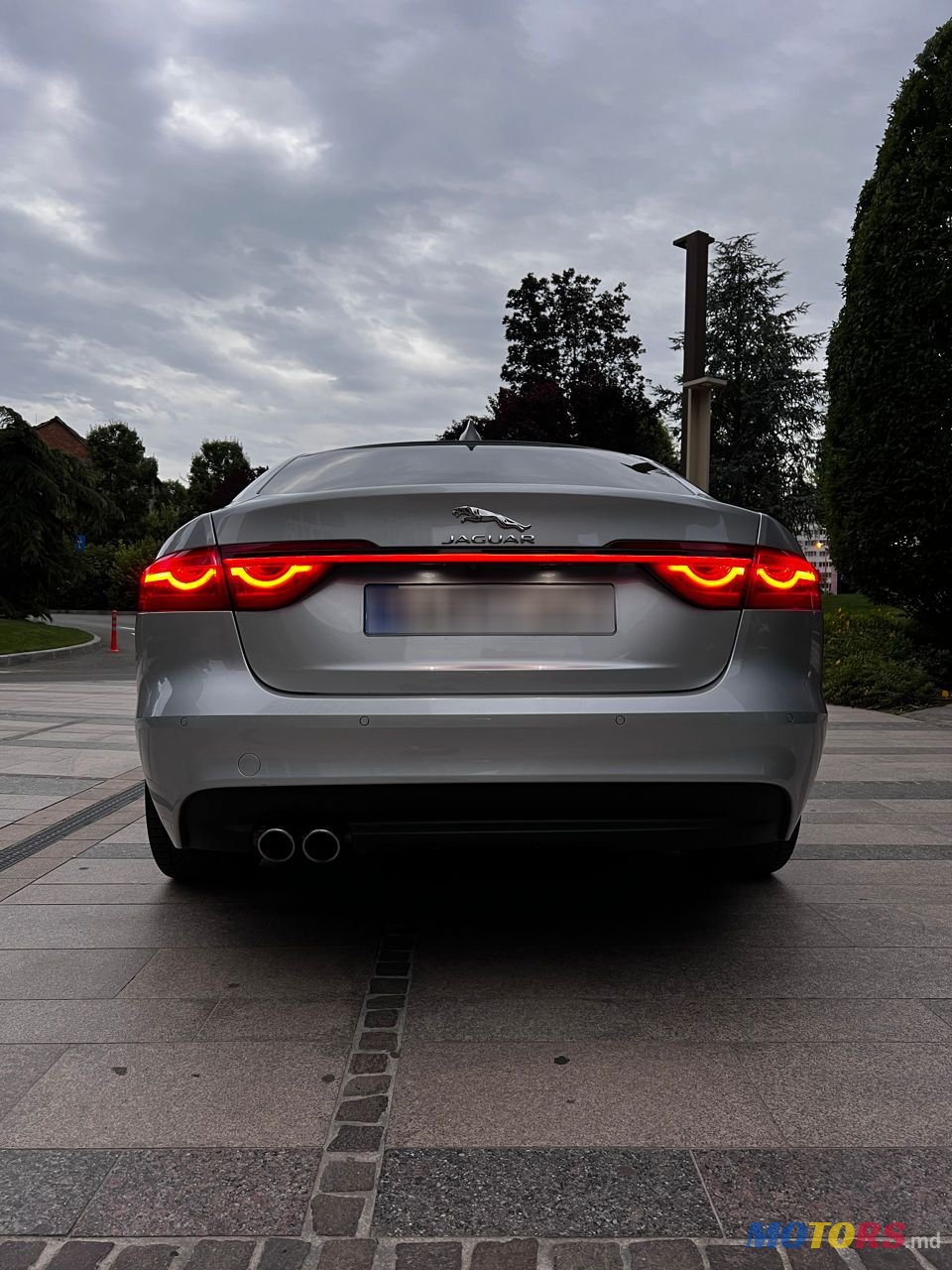 2015' Jaguar XF photo #4