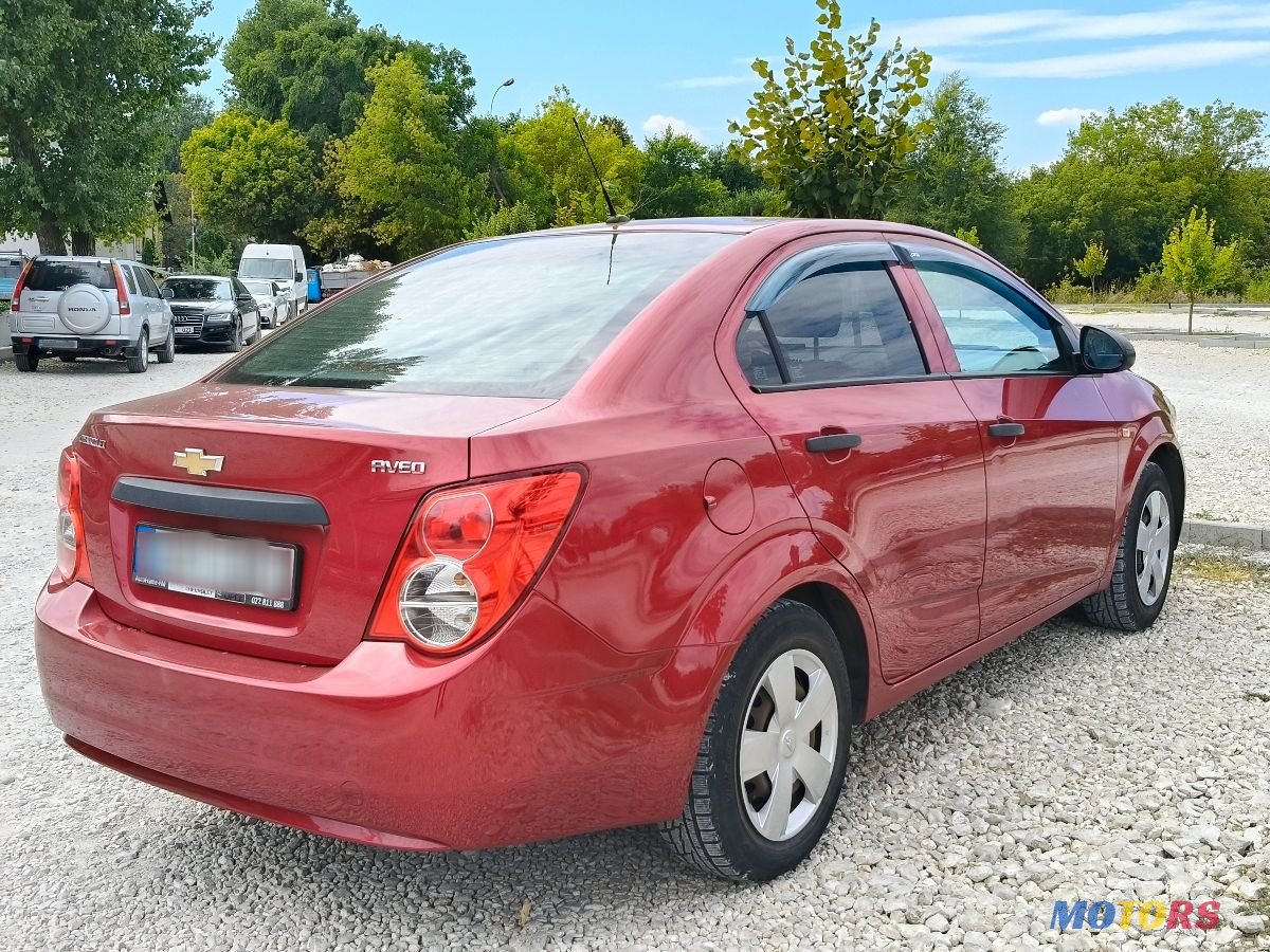 2014' Chevrolet Aveo photo #3