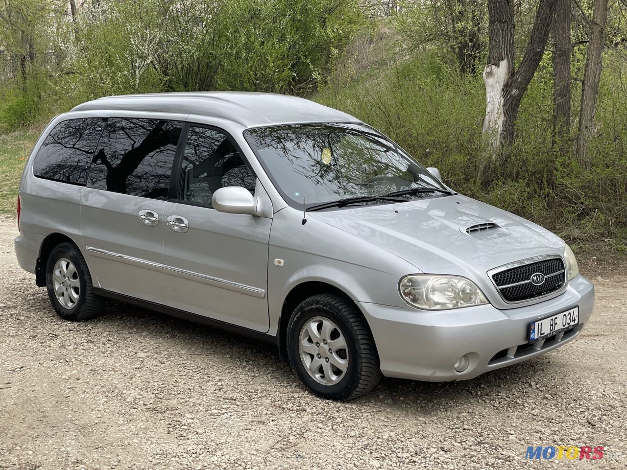 2004' Kia Carnival photo #2