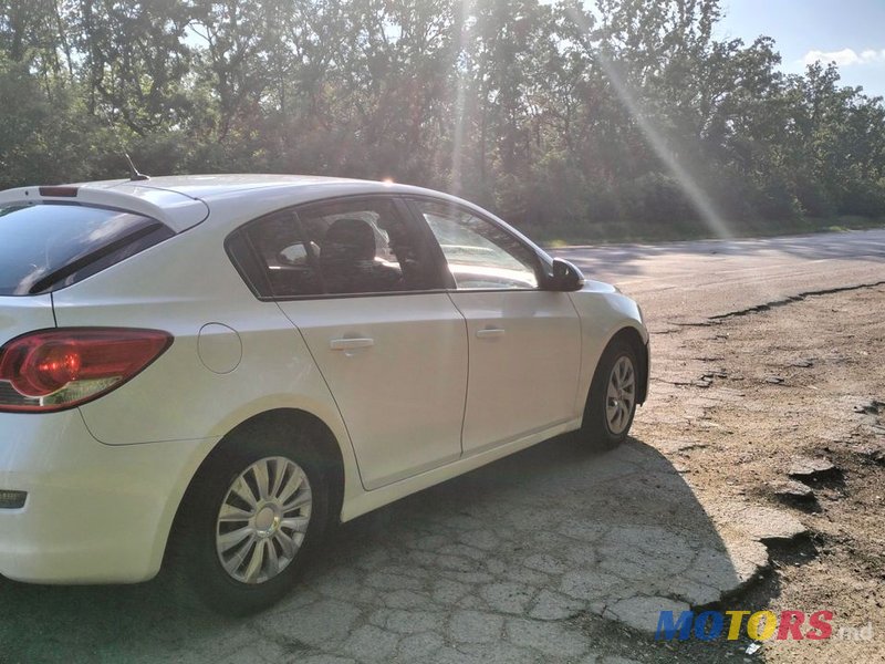 2013' Chevrolet Cruze photo #2