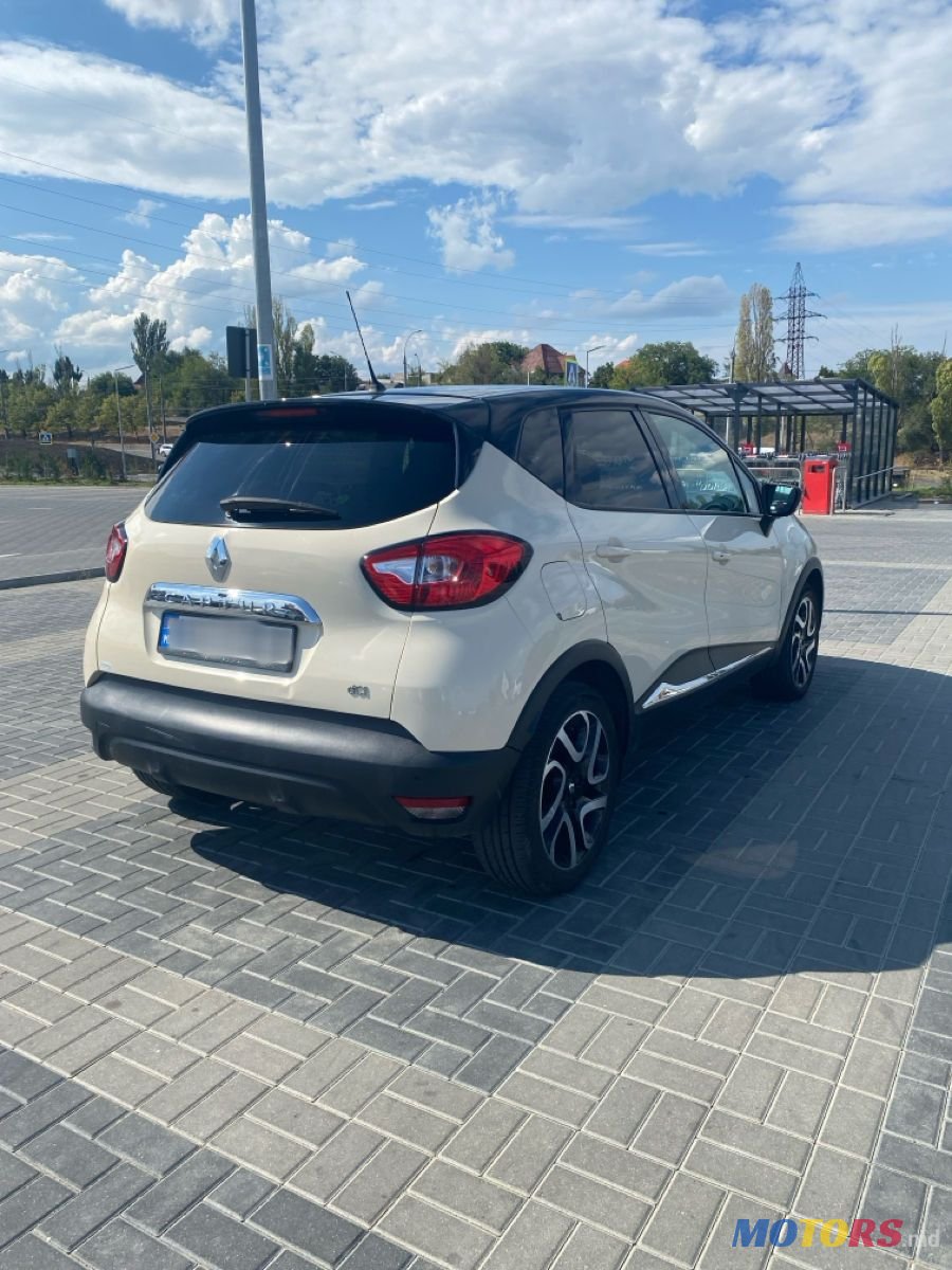 2015' Renault Captur photo #4