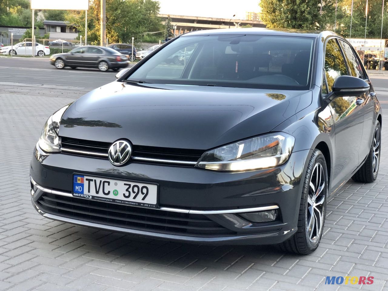 2018' Volkswagen Golf photo #2