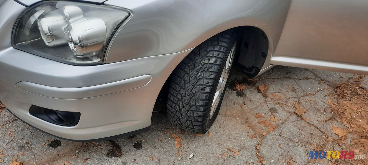 2006' Toyota Avensis photo #3