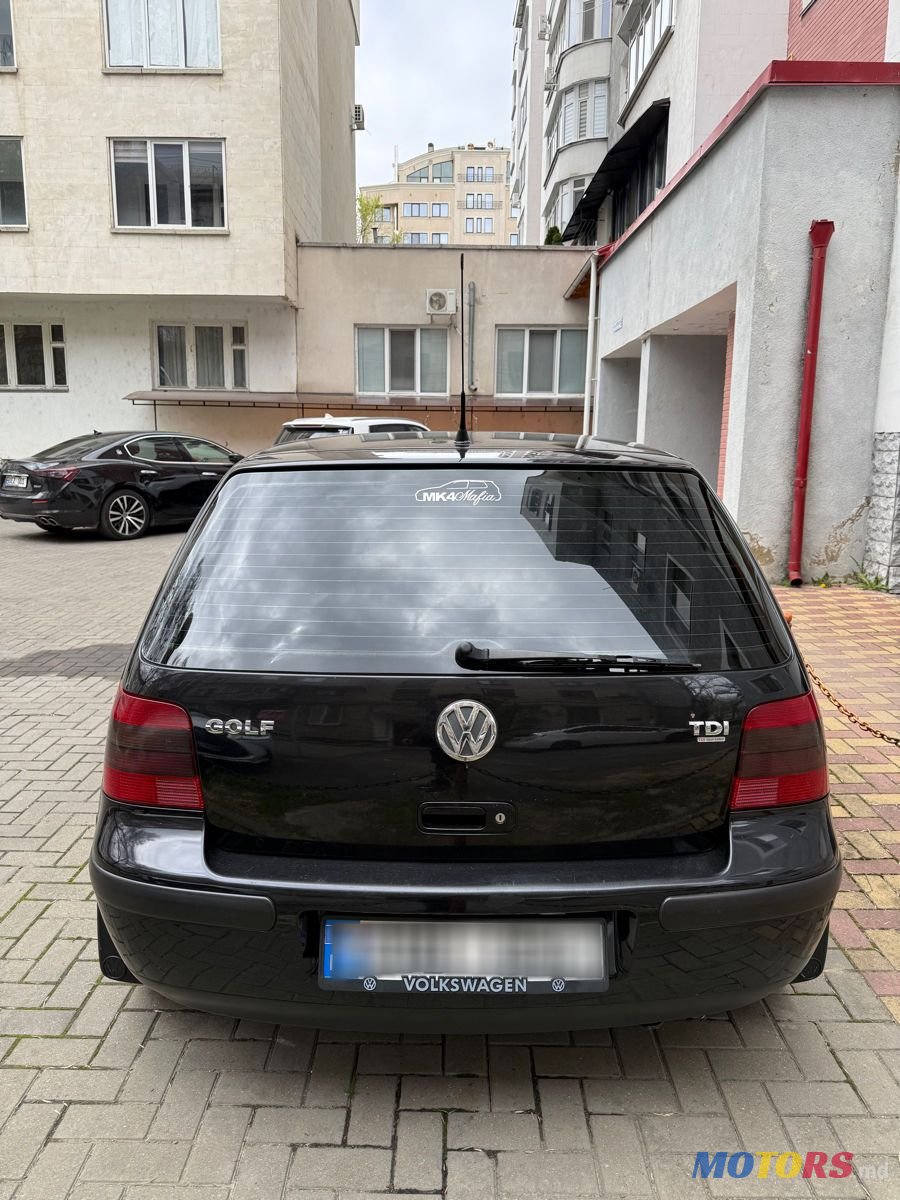 2003' Volkswagen Golf photo #6