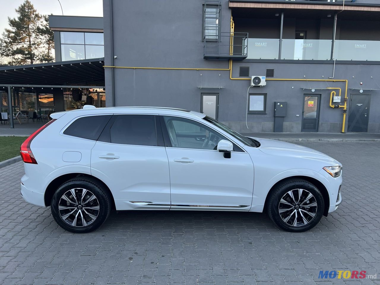 2022' Volvo XC60 photo #3