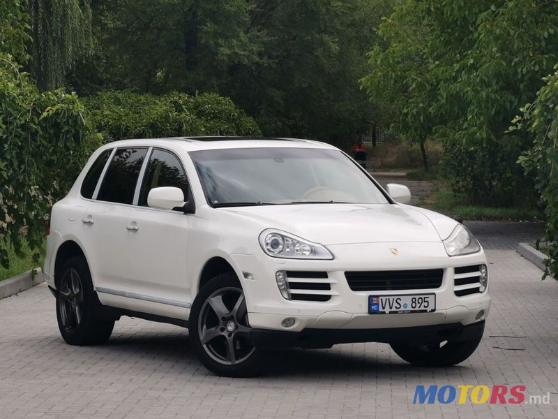 2009' Porsche Cayenne photo #1