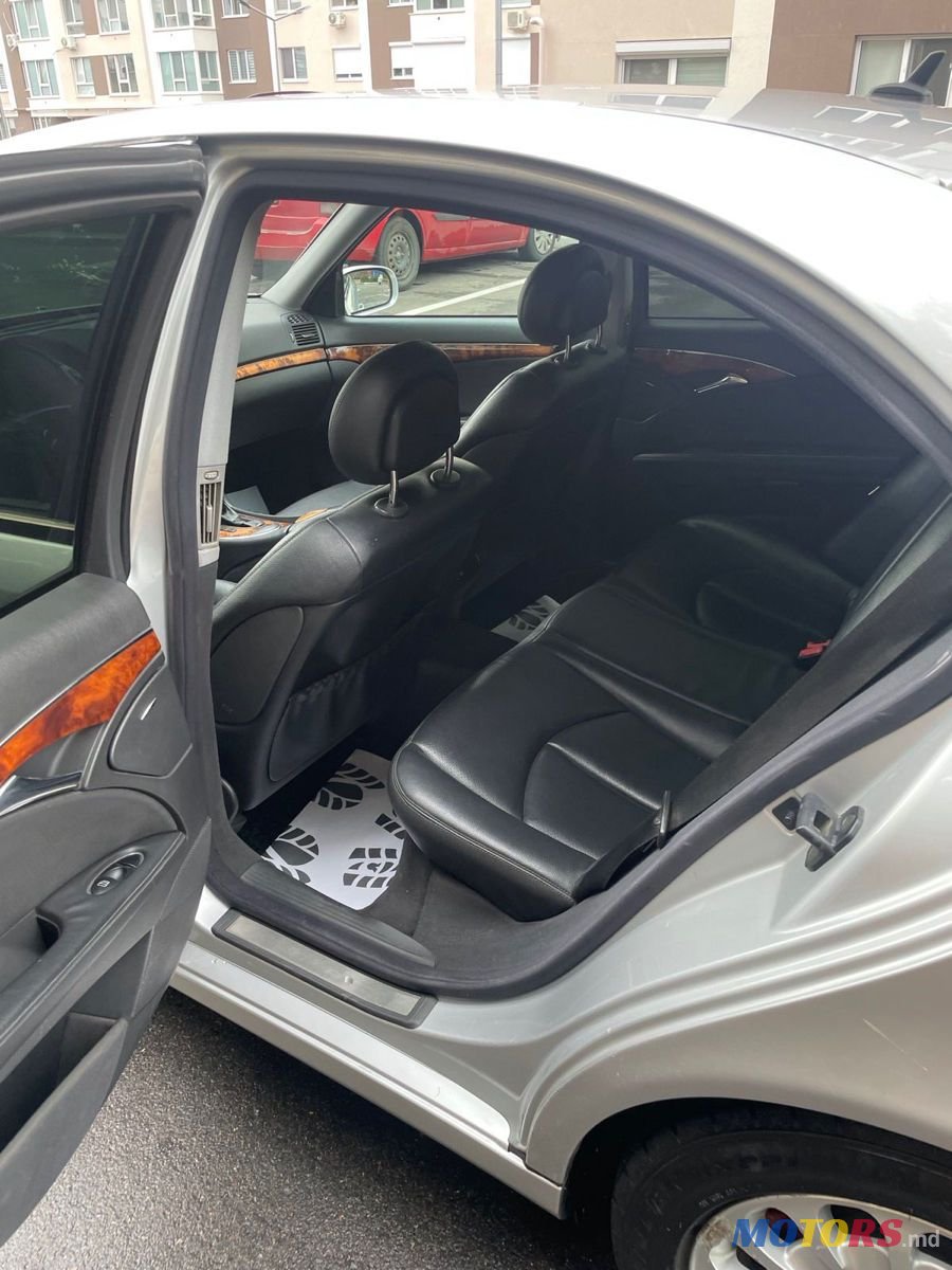 2005' Mercedes-Benz E Класс photo #6