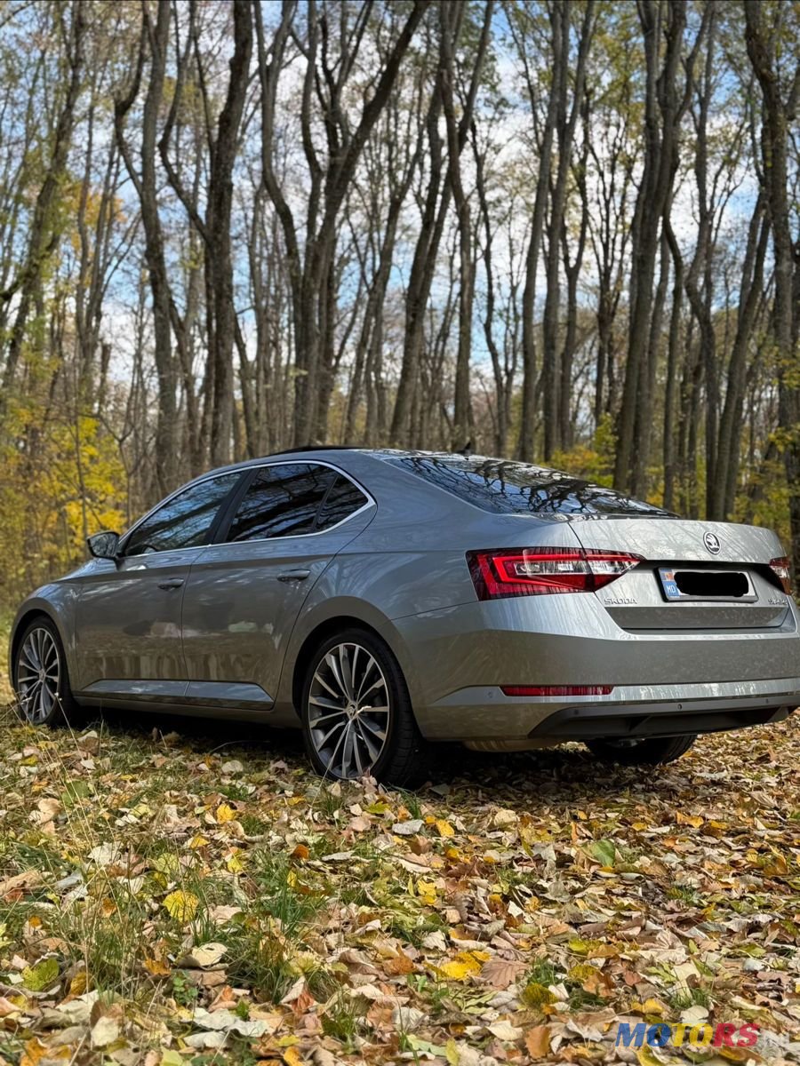 2015' Skoda Superb photo #4