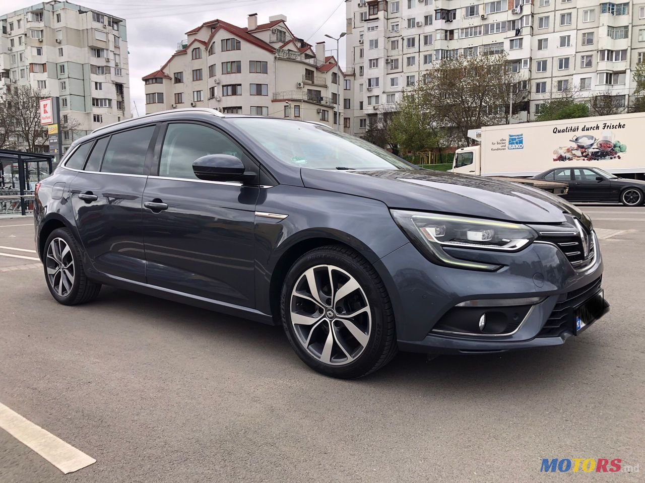 2017' Renault Megane photo #2