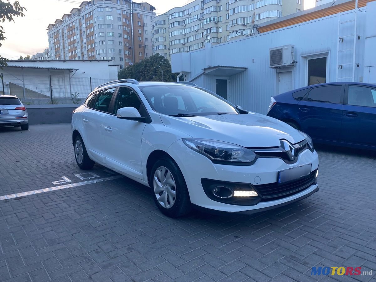 2014' Renault Megane photo #2