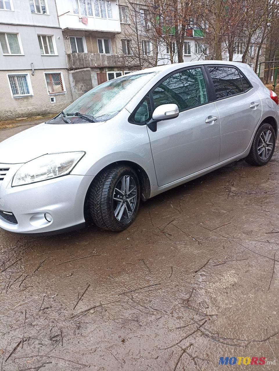 2011' Toyota Auris photo #4