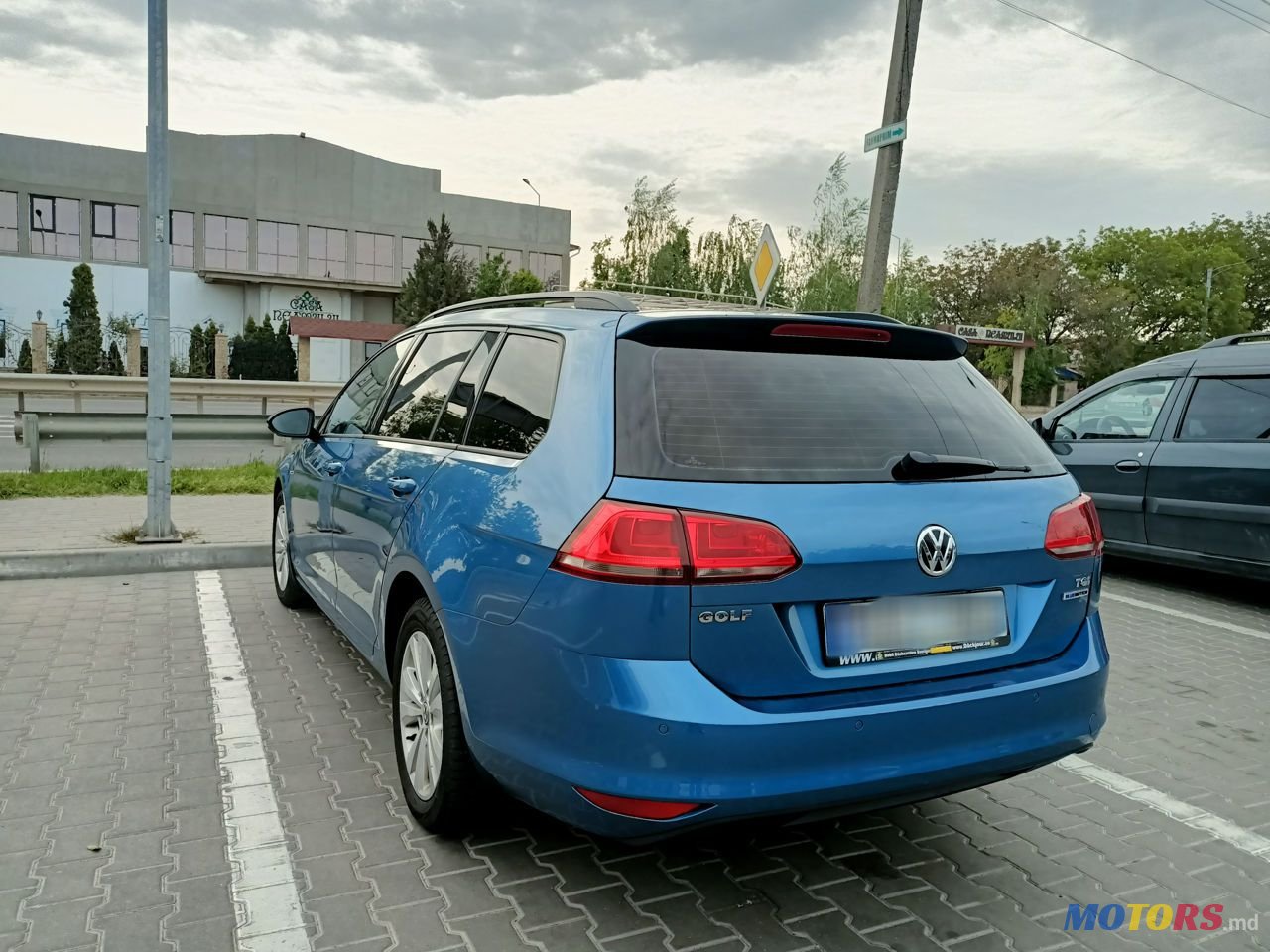 2015' Volkswagen Golf photo #4